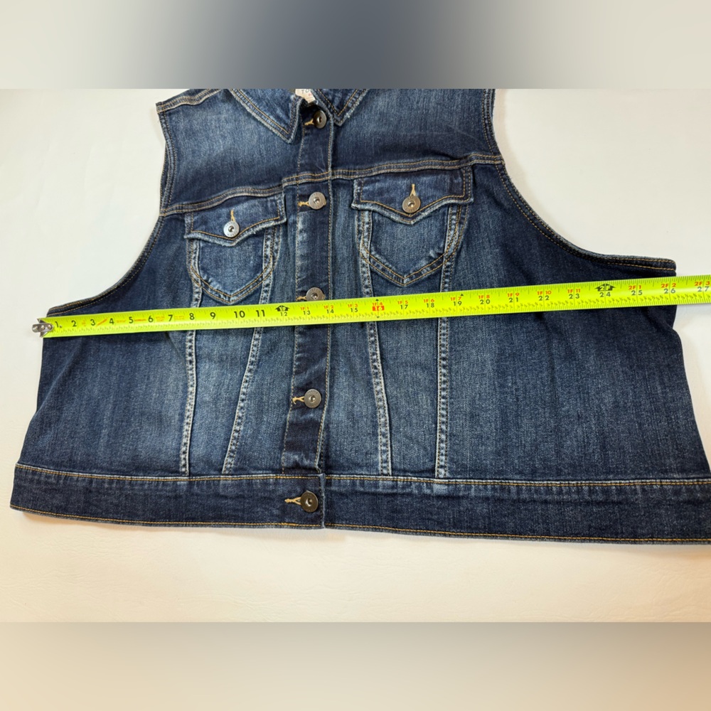 Womens Torrid Crop Denim Blue Vest - Medium Wash Size 4 (bin N) - Picture 7 of 12